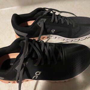 Cloudgo women's size 10 sneakers